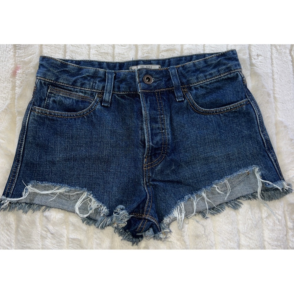 Free People Women's Blue Denim Shorts Button Fly ~ In A Size 25 Cutoff 28 Actual